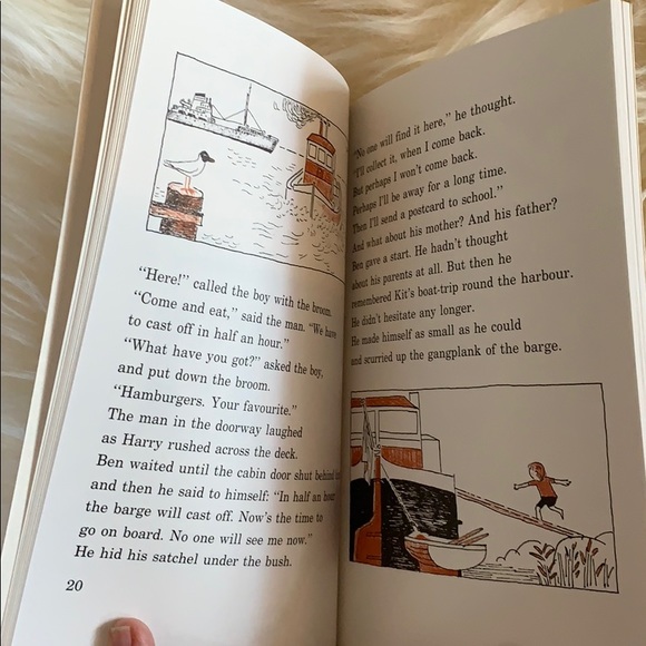 SALE!! Young readers novellas set of 7.   YA - Picture 16 of 16